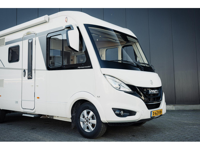 Hymer BMC-I 580 Drop-down bed | Solar | Bicycle rack | Automatic | Drop-down bed | Solar | Bicycle rack | 9-speed Automatic photo: 3