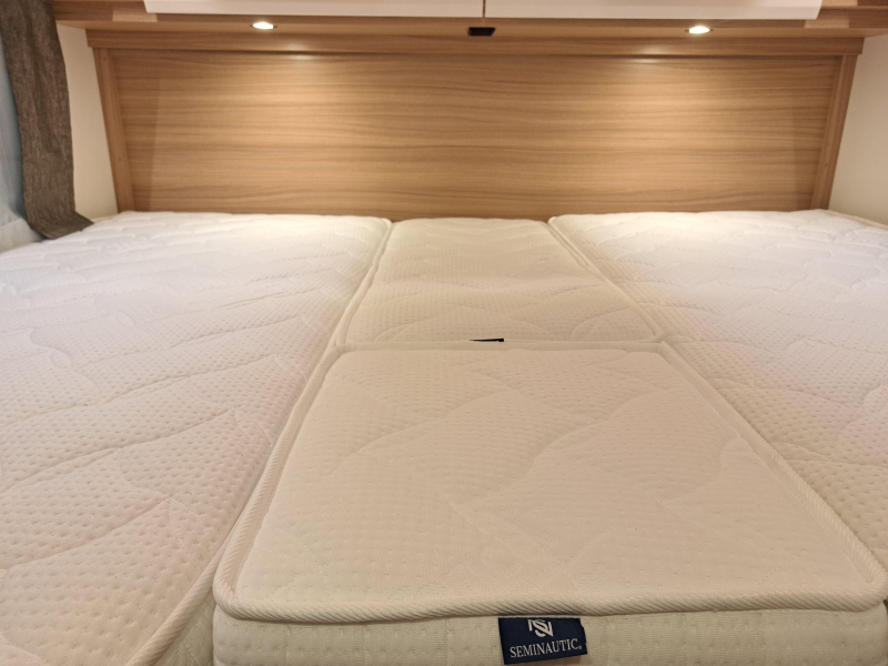 Dethleffs Globebus T 6 Sch&ouml;n kompakt + Kleiderschrank Foto: 5