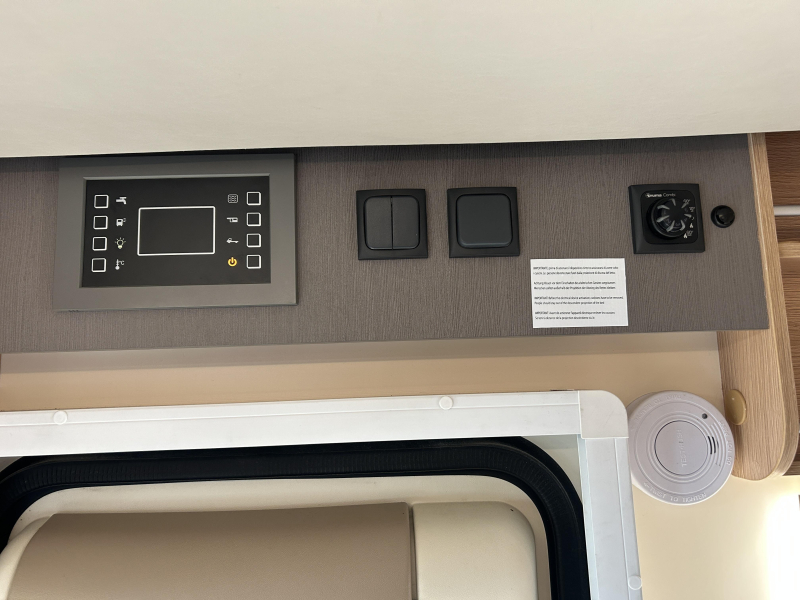 Forster T 699 EB Automatik, Klimaanlage, Solar. Foto: 18