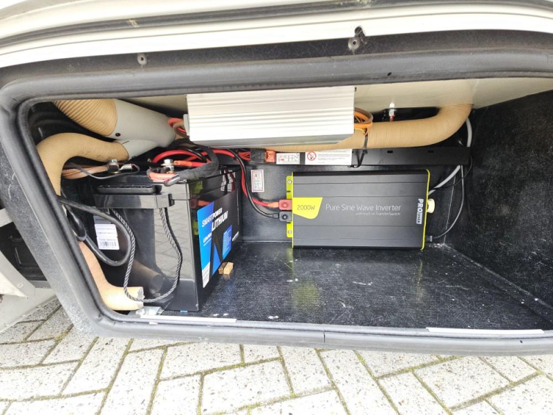 Hymer ML-I 630 Electric bike rack, awning photo: 17