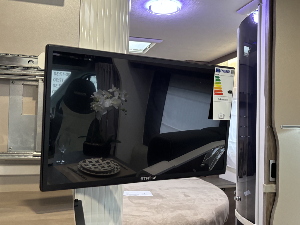 Chausson Titanium 628 AUTOMATIK QUEENSBED KAMERA SOLARPANEL Foto: 18