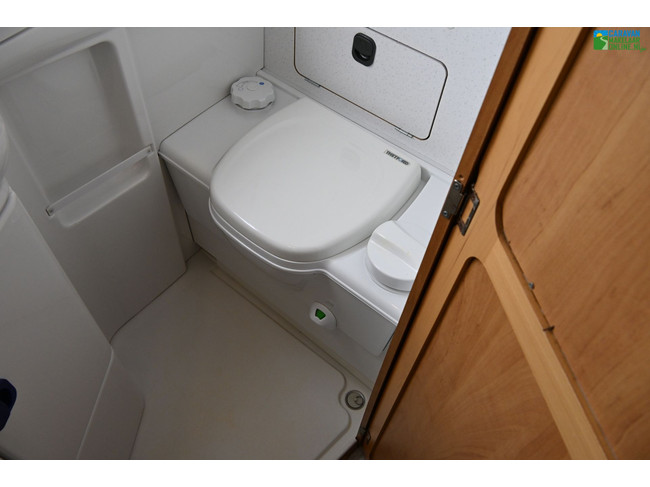 Eriba Touring Triton 420GT Foto: 16