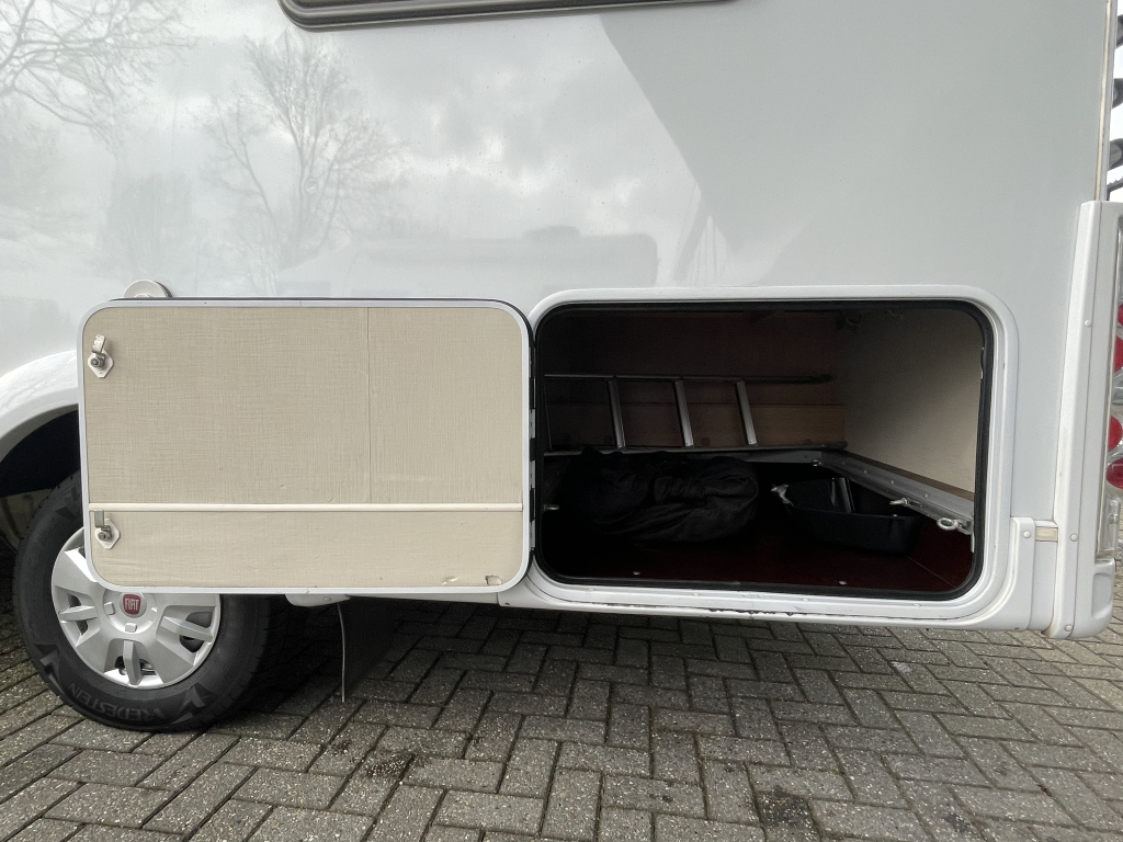 Hymer Capron Liberté VIP 690 VIP FRANSBED+HEFBED DAKAIRCO foto: 21