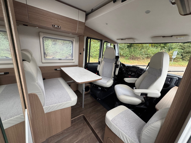 Fiat Ducato Hymer Carado I338 2.3 Einzelbetten Hubbett Klimaanlage Foto: 8