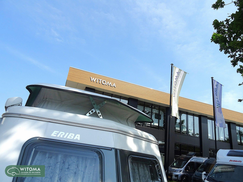 Eriba Touring Urban 542 sobre equipamiento completo foto: 21
