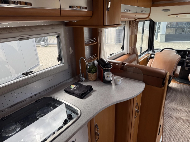 Phoenix Liner 8000 G Full options photo: 7