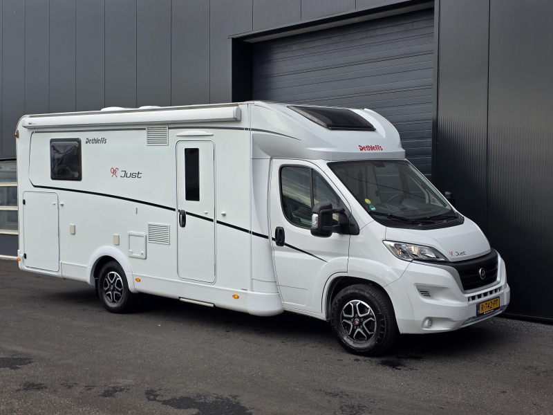 Dethleffs Just 90 T 7052 DBM Queensbed / Hefbed  foto: 1