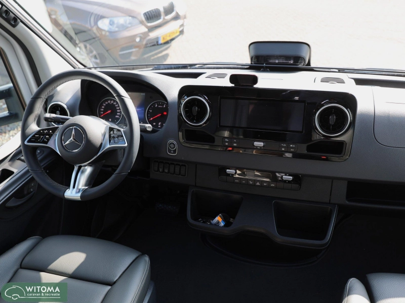 &iexcl;Acci&oacute;n Hymer B-MC T 600 Witoma 50 a&ntilde;os! foto: 16