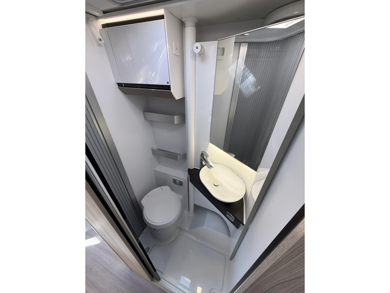 Adria Compact Supreme DL Automaat  foto: 16