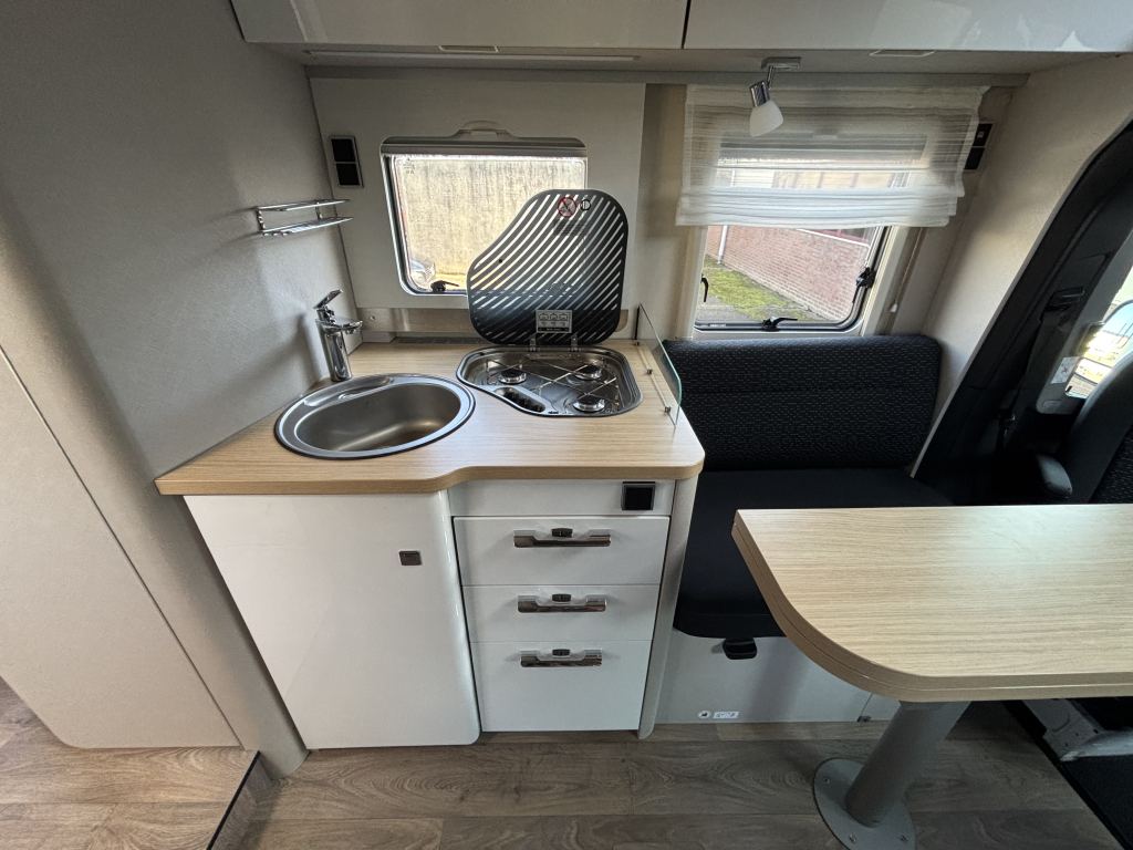 HYMER 2022 Face tot Face Queensbed 150pk handgeschakeld T695 S foto: 6