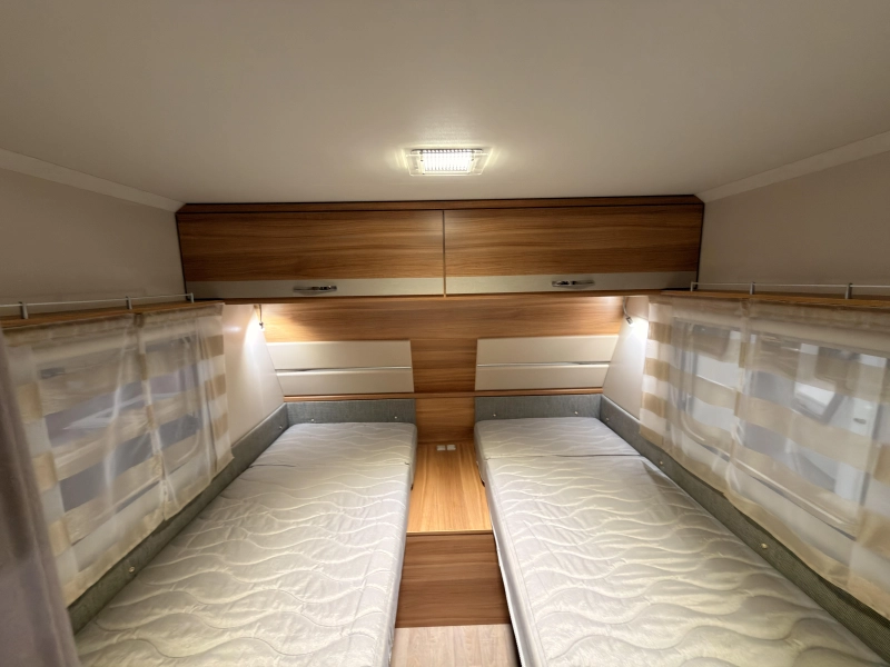 Caravelair Antares Style 450 Luifel+mover+voortent  foto: 14