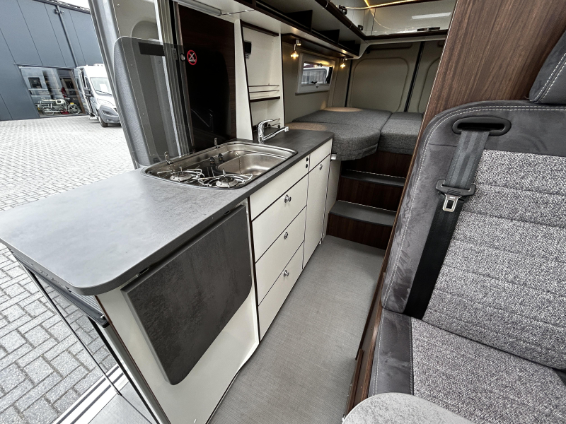 Pössl Summit Prime 640 Enkele-bedden/Automaat!  foto: 12