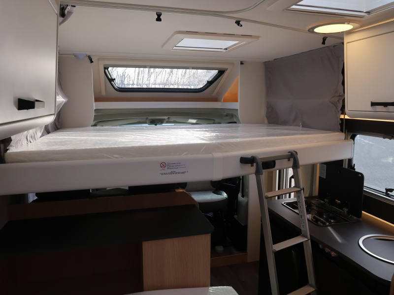 Sunlight Adventure Edition 58 T 5,96 LENGTE HEFBED LUIFEL  foto: 13