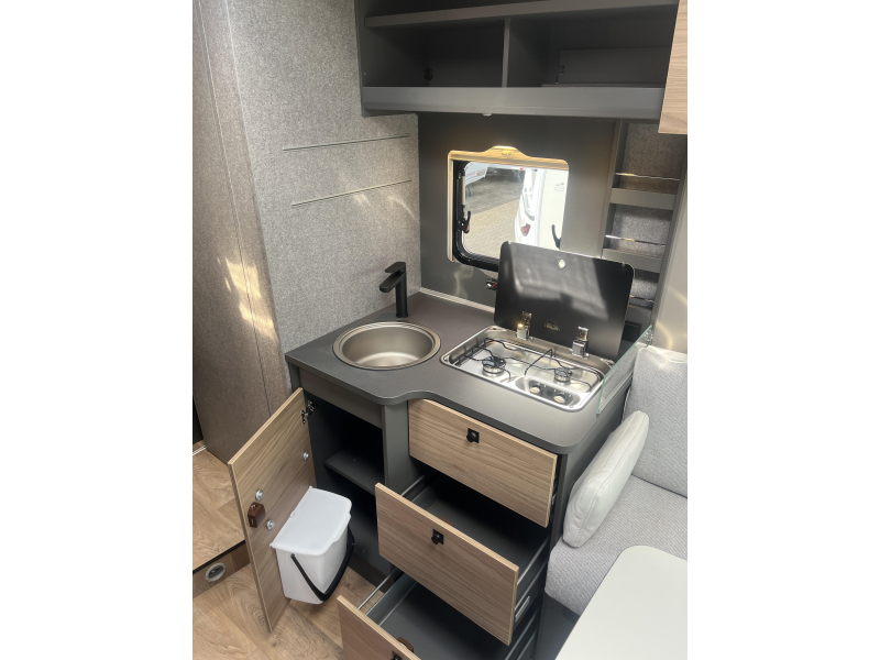Dethleffs Trend Active T 7057 EBL Automatik - Face to Face Foto: 12