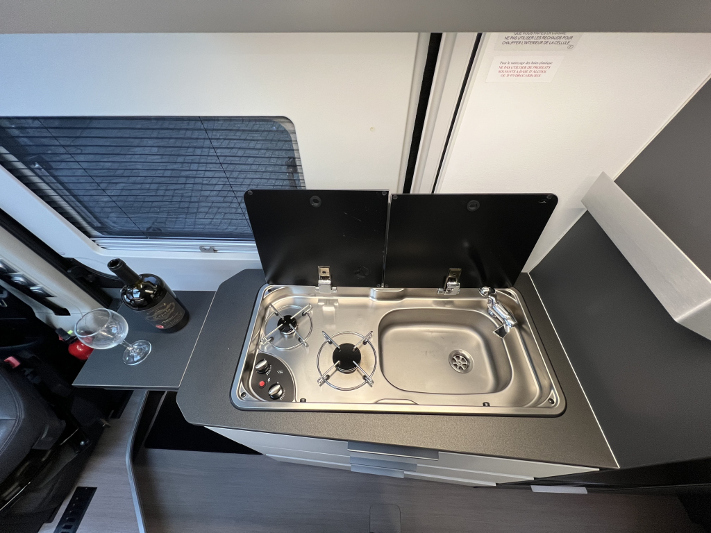 Adria Twin Supreme 640 SLB ENKELE BEDDEN SKYROOF CAMERA foto: 7