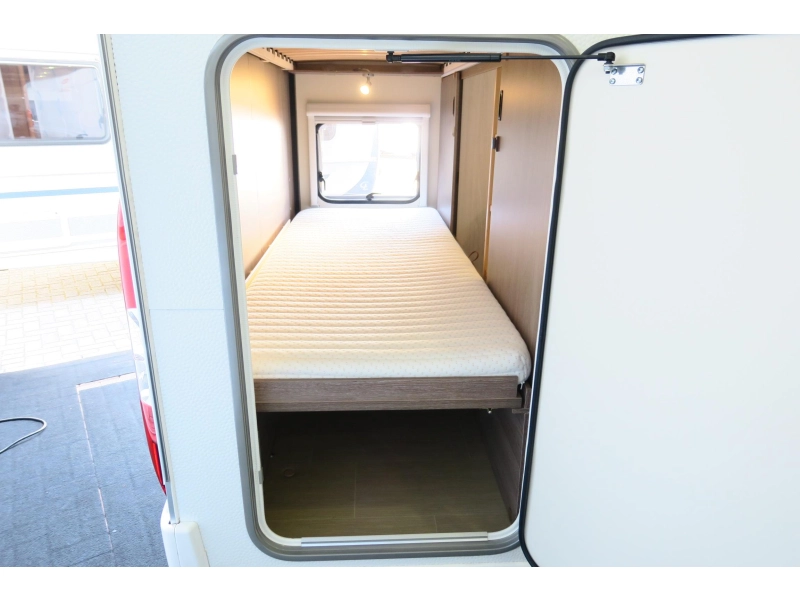Bürstner IC Line 495 TK INCL VOORTENT+GARAGE  foto: 16