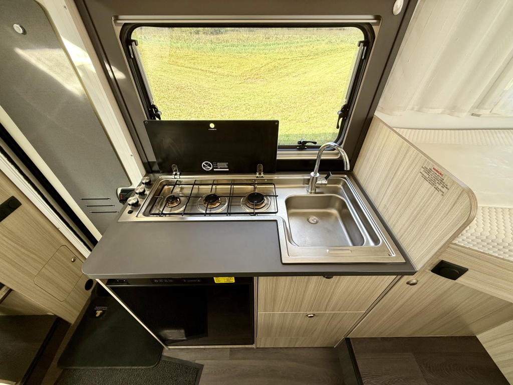 SUN LIVING S-SERIES S 65 SL photo: 5