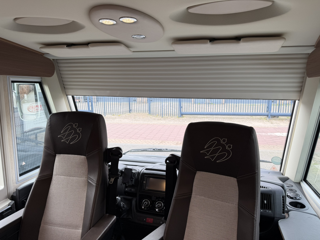 KNAUS Sky i Plus 700 LX foto: 17