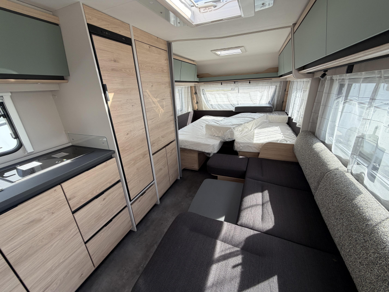 Dethleffs Camper 520 ELT met badkamer achterin  foto: 6
