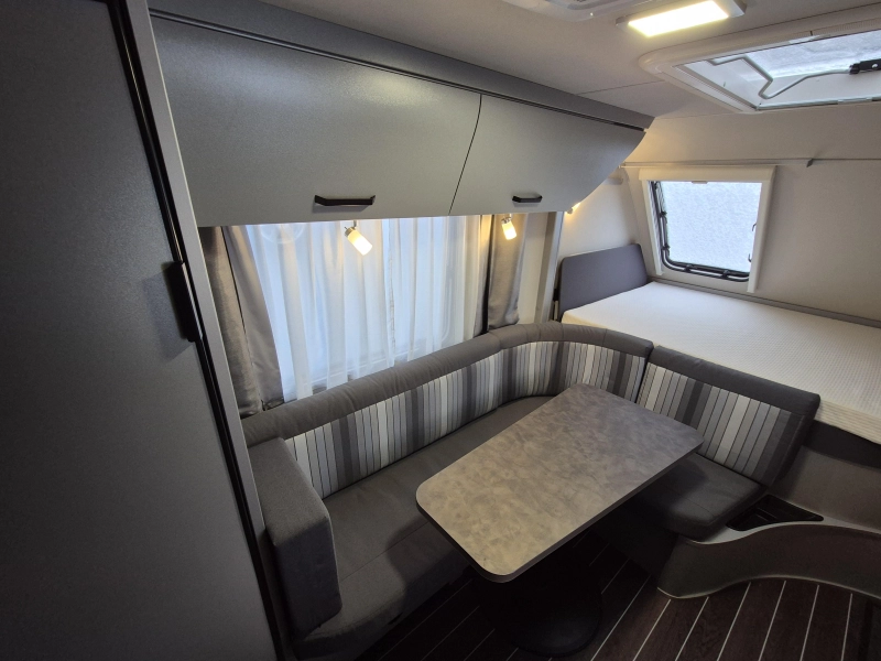 Knaus Sport en Fun 480 QL mover, air conditioning, air tent photo: 10