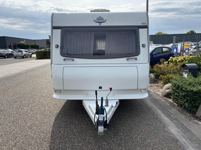 Hobby 30 | Voortent | Luifel | Fietsendrager Achter | 3-Pits gasfornuis | Dakluik foto: 1