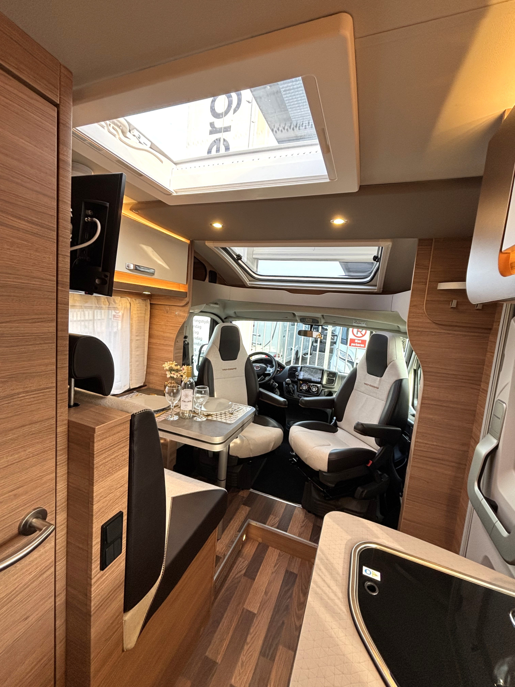 Weinsberg CaraCompact Pepper 600 MEG EINZELBETTEN FIAT 8 Foto: 11
