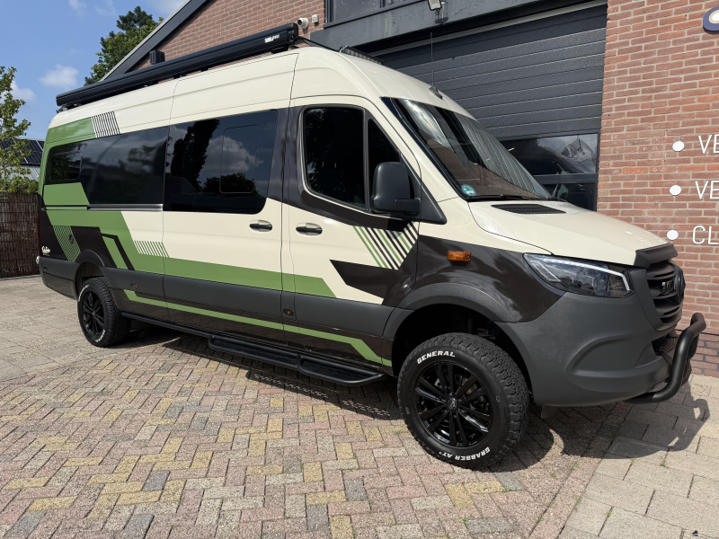 Innova Roadtrip 695 Sprinter 4x4 V6  foto: 2