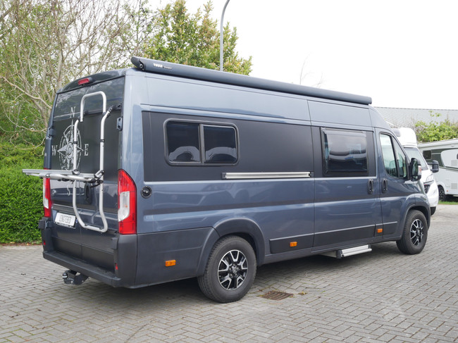 Roadcar (Pössl) R640, 6.40 Meter Buscamper, Lengtebedden foto: 23