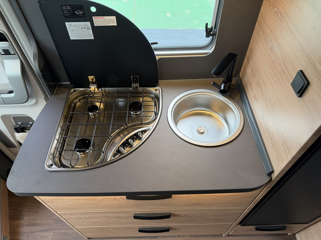Knaus Live Wave 650 MEG Black Select foto: 18