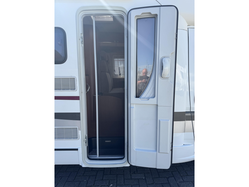 Adria Compact 600 SL CAMAS INDIVIDUALES foto: 20